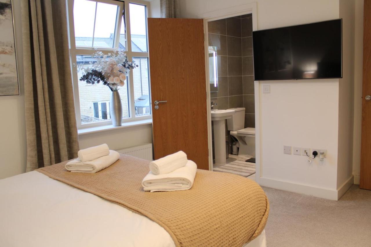 Haven - Spacious Luxury Home Perfect For Families, Couples And Contractors! 5Mins To Xscape And Junction 32! カッスルフォード エクステリア 写真