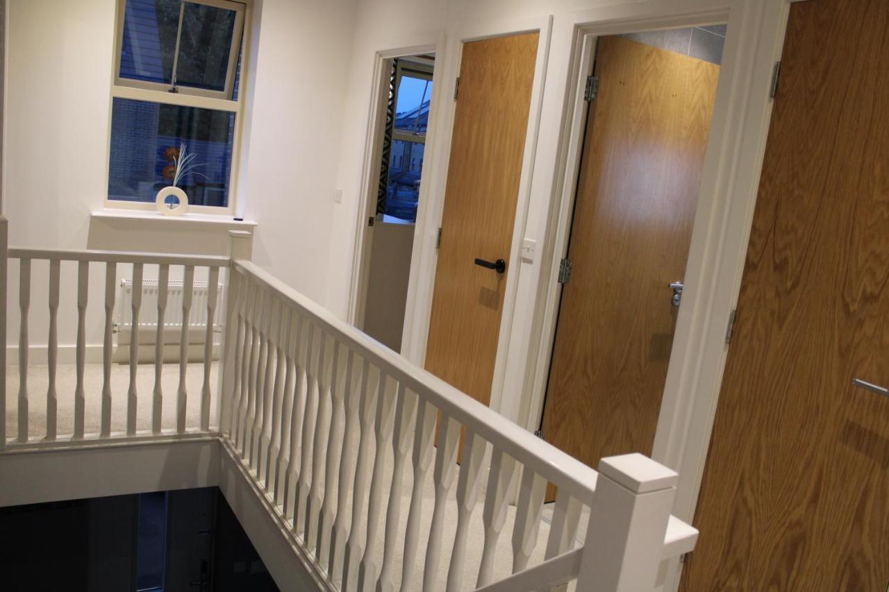 Haven - Spacious Luxury Home Perfect For Families, Couples And Contractors! 5Mins To Xscape And Junction 32! カッスルフォード エクステリア 写真