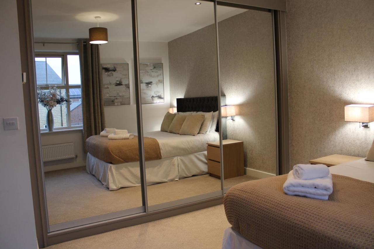 Haven - Spacious Luxury Home Perfect For Families, Couples And Contractors! 5Mins To Xscape And Junction 32! カッスルフォード エクステリア 写真