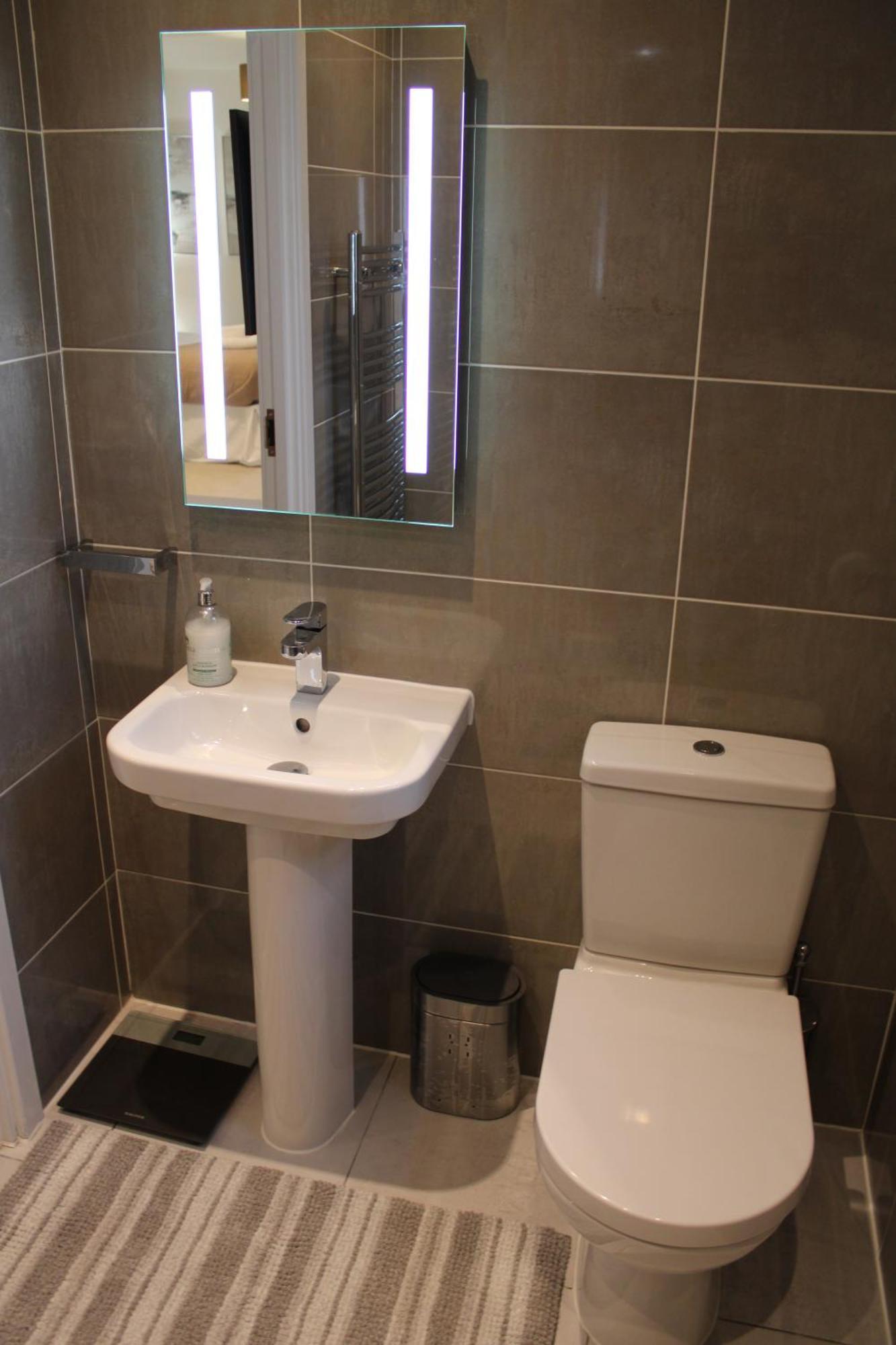 Haven - Spacious Luxury Home Perfect For Families, Couples And Contractors! 5Mins To Xscape And Junction 32! カッスルフォード エクステリア 写真